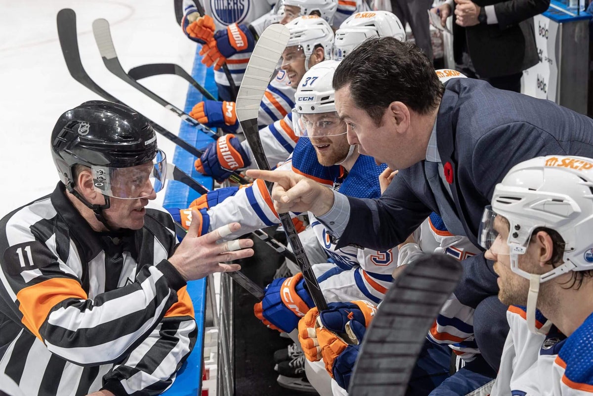 Featured image for Blackhawks Seek New Head Coach After Firing Richardson