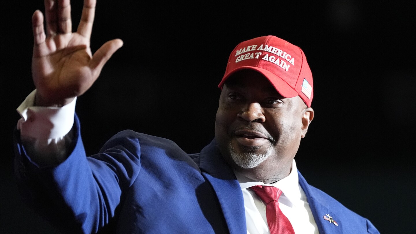 "Trump Endorses Mark Robinson for North Carolina Governor and Compares Him to Martin Luther King Jr. at Greensboro Rally"