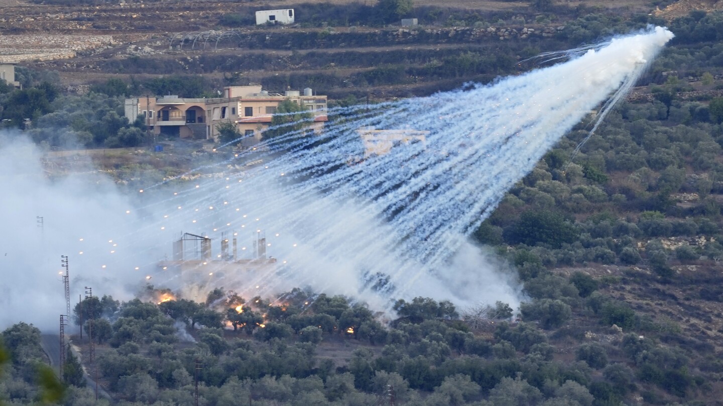 "Rights Group Accuses Israel of Using White Phosphorous on Lebanese Homes"