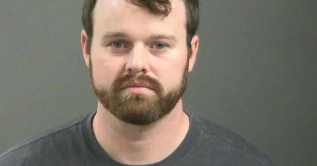 Joseph Duggar Waives Extradition, Heads to Florida to Face Child-Molestation Charge