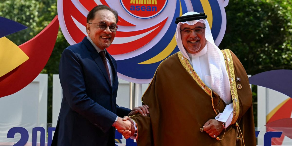 Featured image for ASEAN, Gulf, and China Seek Closer Ties Amid US Tariff Pressures