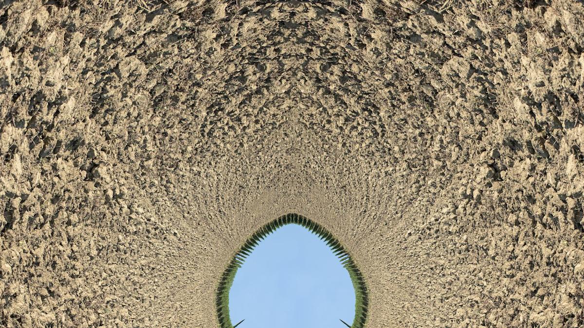 Featured image for Mystery Unveiled: What’s 1,700 Miles Beneath Our Feet?