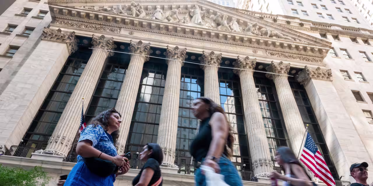 S&P 500 and Nasdaq Reach New Records Amid Earnings and Trade Optimism
