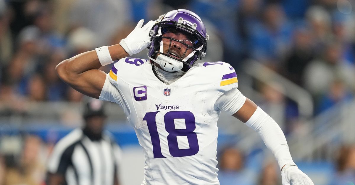 "Key Injuries Mar Detroit Lions' Victory Over Minnesota Vikings"