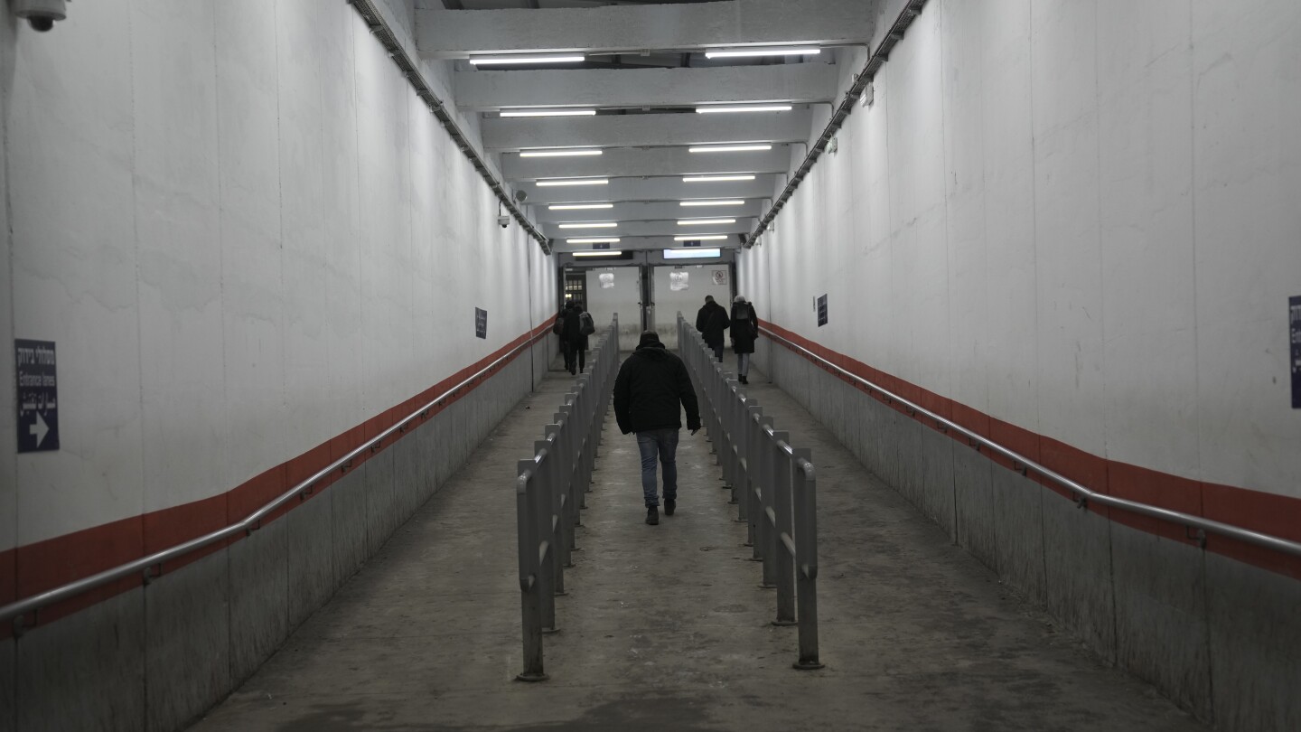 West Bank Palestinian Village Faces Economic Strain as Israel Closes Checkpoint