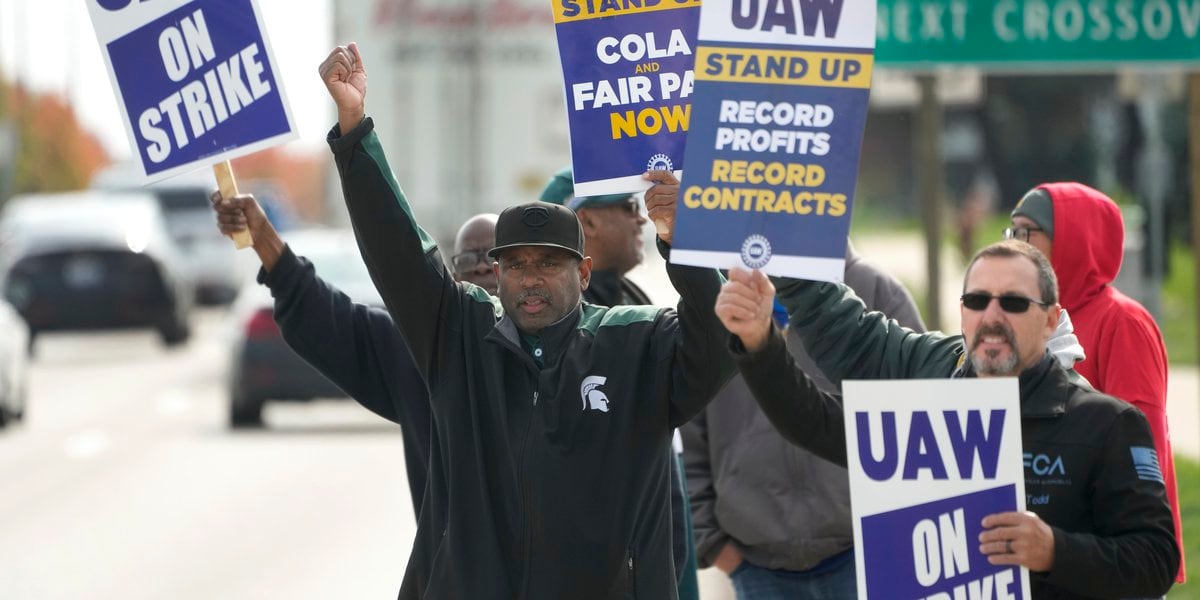 Auto workers and Stellantis reach tentative contract deal, following Ford's model