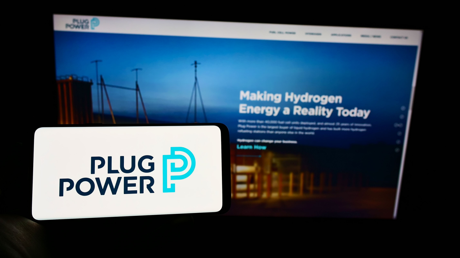 Featured image for "Plug Power's Financial Boost: $1.6 Billion Federal Funding Sparks Stock Surge"