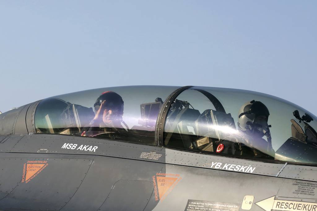 "US Approves Sale of F-16 Jets to Turkey and F-35s to Greece in Major Defense Deal"