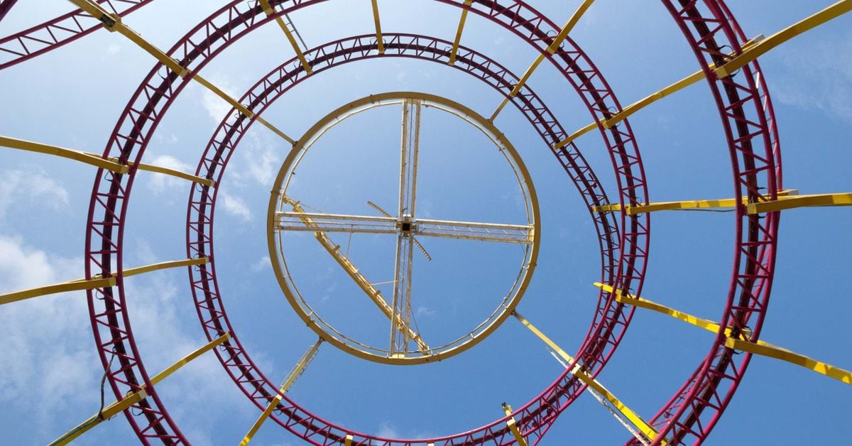 "Bitcoin's Volatility Leads to $550M in Crypto Liquidations and Nears 2021 All-Time High"