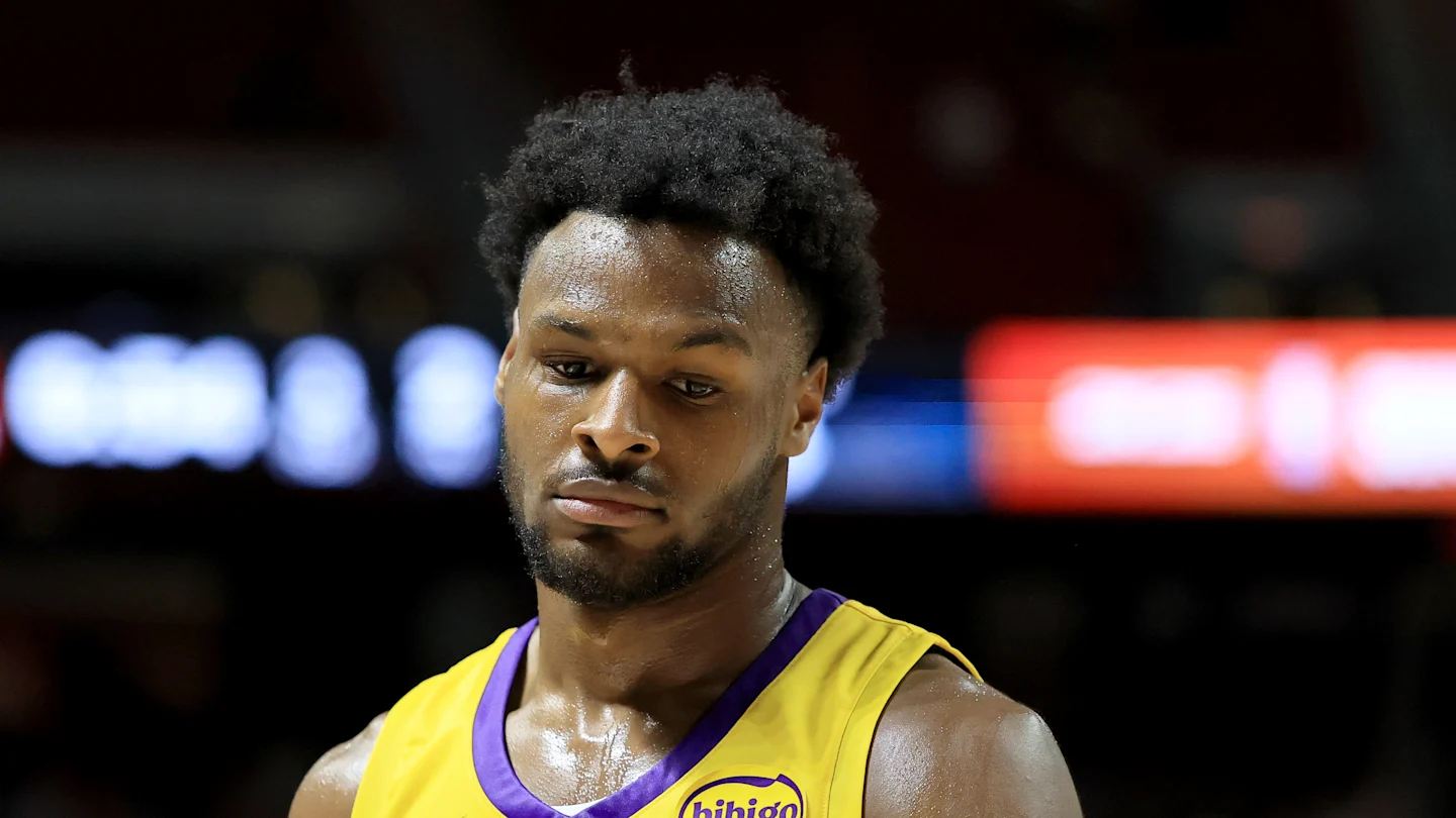 Featured image for Lakers' Preseason Highlights: Debuts, Absences, and Matchup Insights