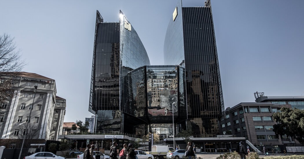 Featured image for McKinsey Settles South Africa Bribery Case for $122 Million