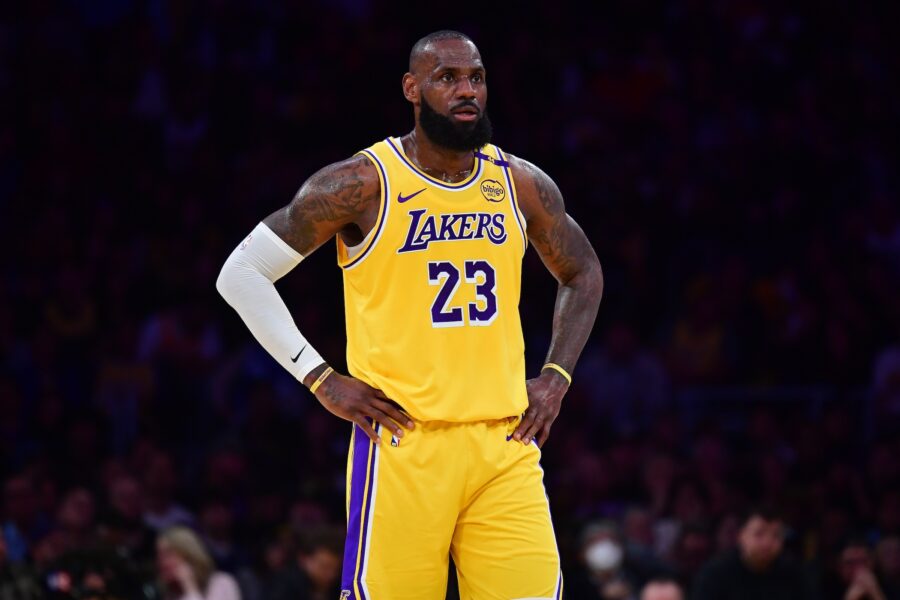 LeBron James' Future: Trade Rumors, Contract Decisions, and Eastward Moves