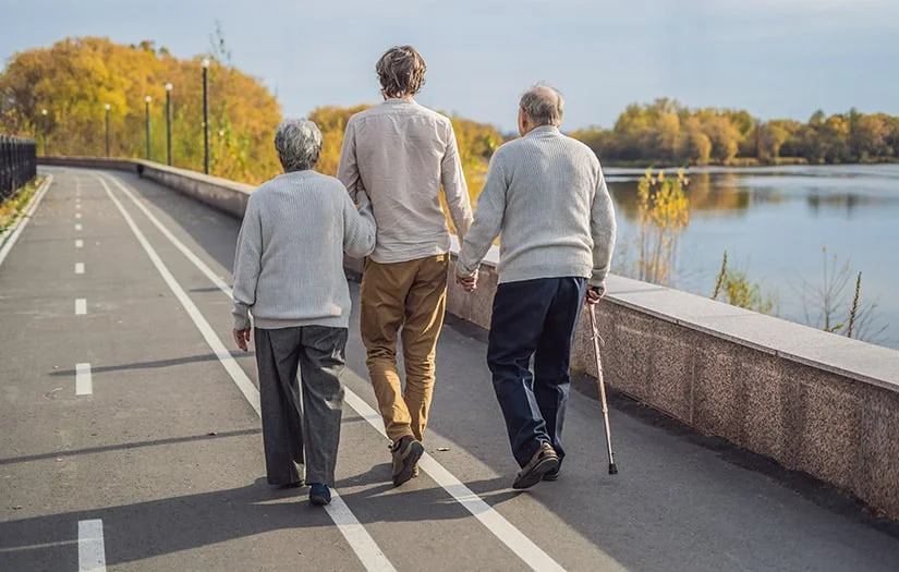 Featured image for Walking Pattern Changes May Signal Early Alzheimer’s