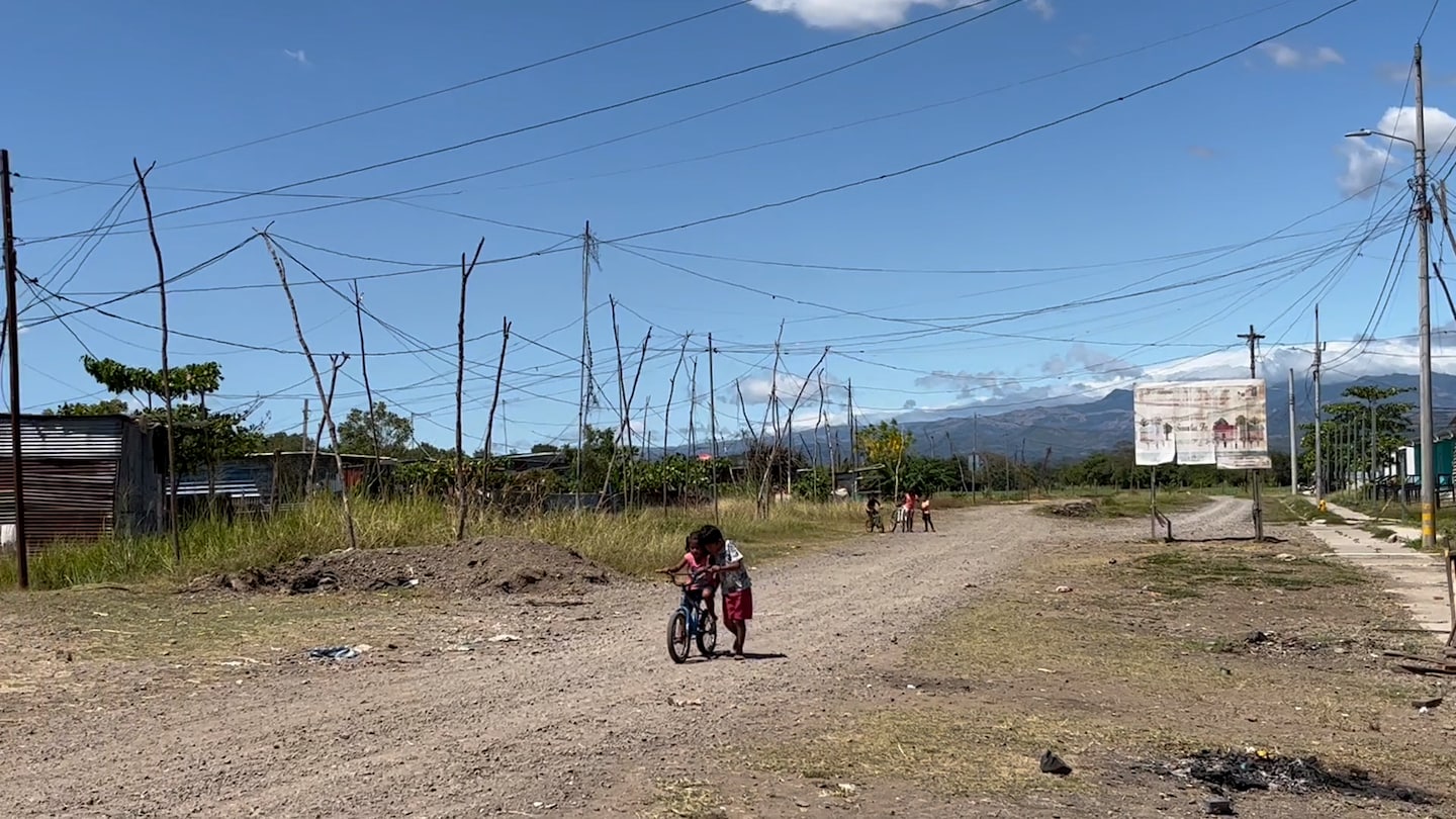 Featured image for Drug violence threatens Costa Rica's 'pura vida' way of life.