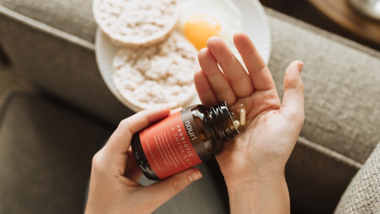 Featured image for Doctor Warns of Kidney Stone Risk from Excess Vitamin C Supplements