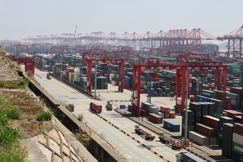 China's May exports decline amid deepening deflation and tariff impacts