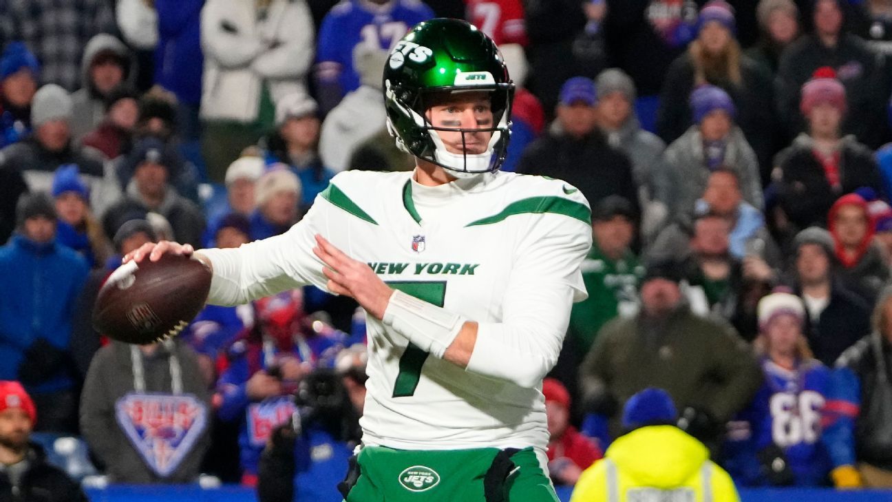 "Jets Make Bold Move: Benching Zach Wilson for Tim Boyle"