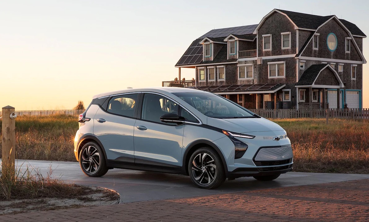 Featured image for EV Tax Credit Changes Benefit Automakers and Challenge EV Buyers