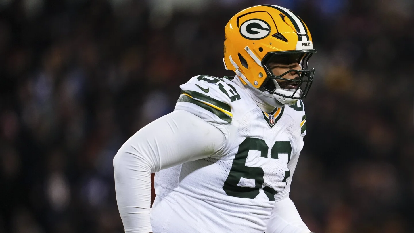 Packers OL Rasheed Walker Arrested at LaGuardia Over Firearm in Baggage