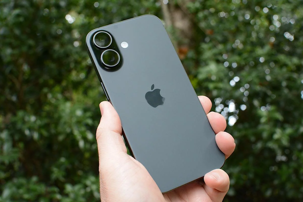 iPhone gains satellite texting for off-grid messages with iOS 18