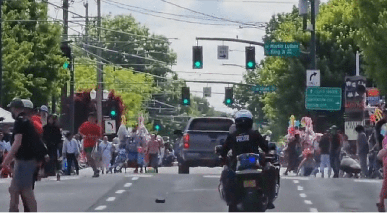 Registered sex offender accused of reckless driving at Grand Floral Parade.
