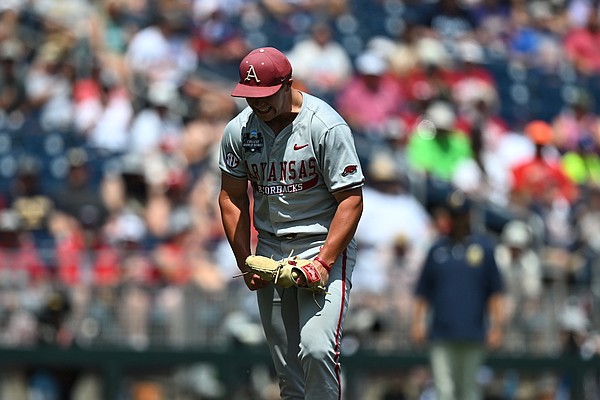 Featured image for Arkansas and Murray State Clash in College World Series Elimination Game