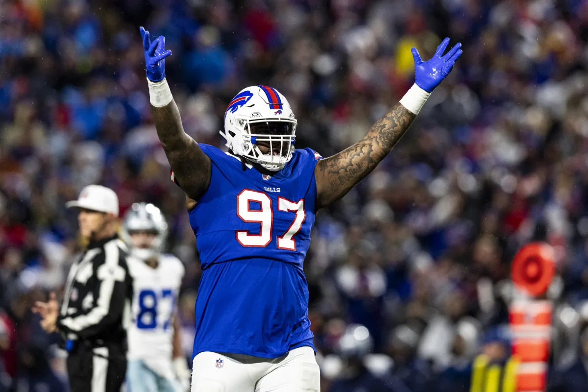 "NFL's Bills-Chargers Game on Peacock Makes History with Commercial-Free 4th Quarter"