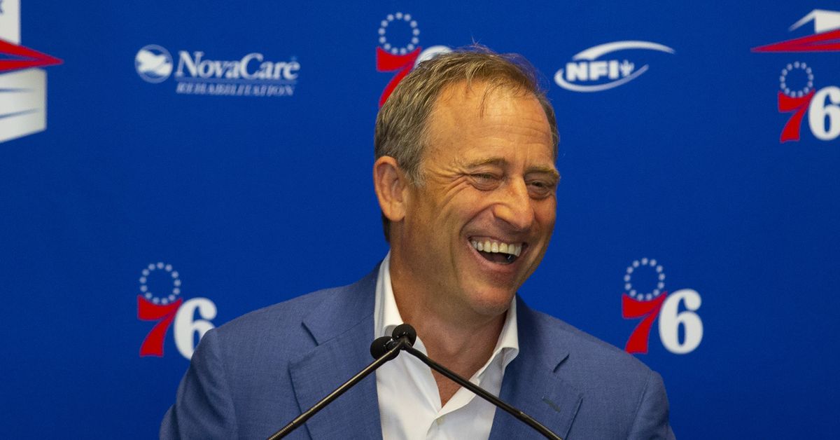 Two groups, including one led by Josh Harris, submit $6 billion bids for Washington Commanders.