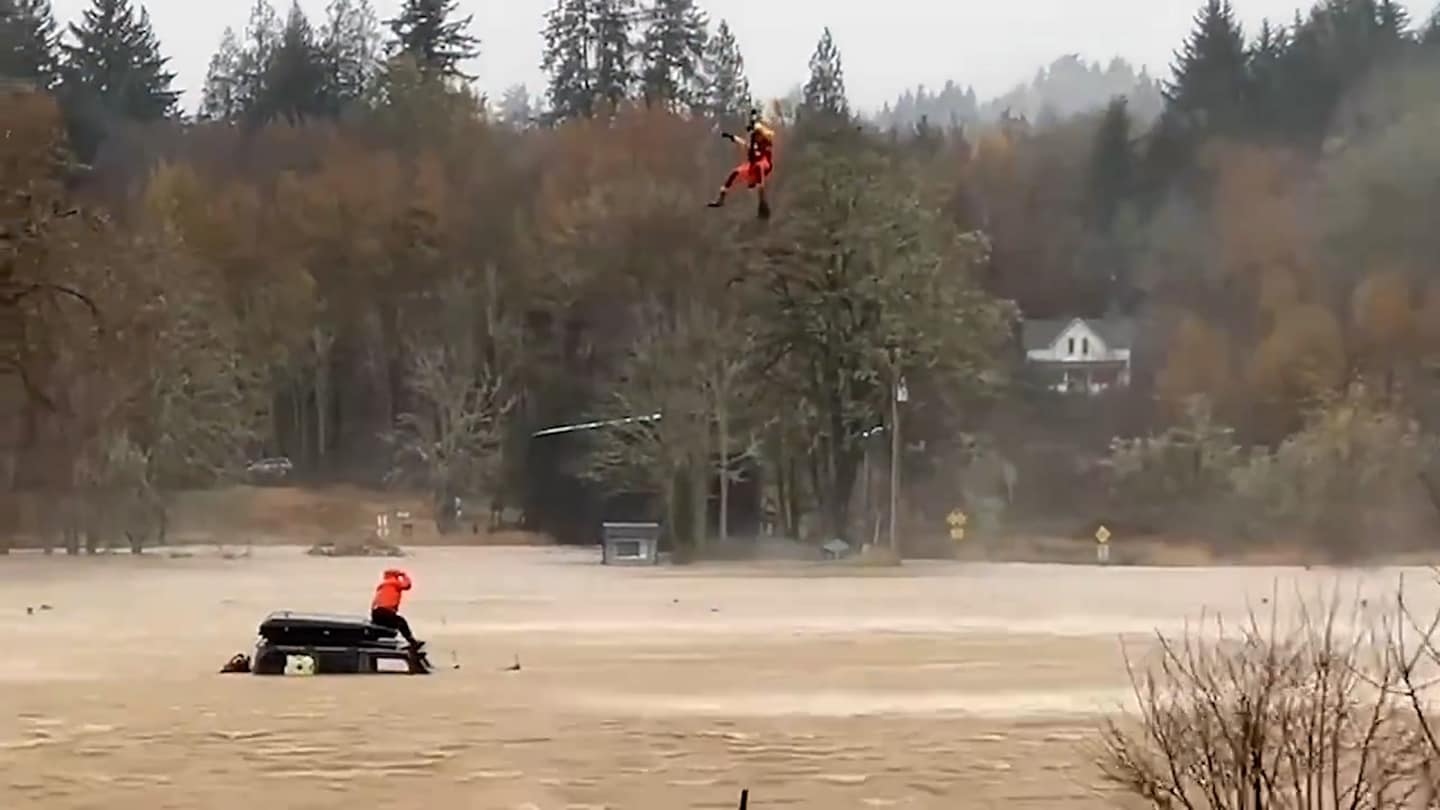 Severe storms wreak havoc in Pacific Northwest and Great Lakes region