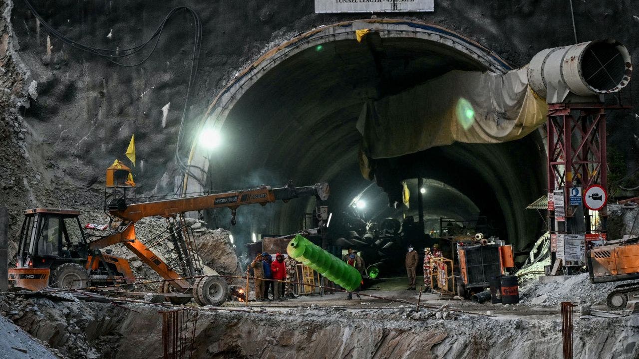 Featured image for Delays Persist in Race to Rescue Trapped Indian Workers in Silkyara Tunnel