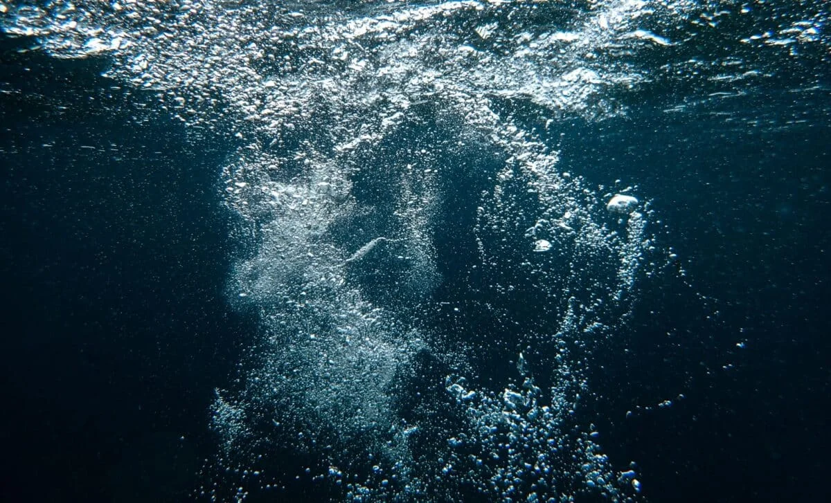 Ancient Air Locked in 1.4-Billion-Year Salt Reveals Mesoproterozoic Atmosphere