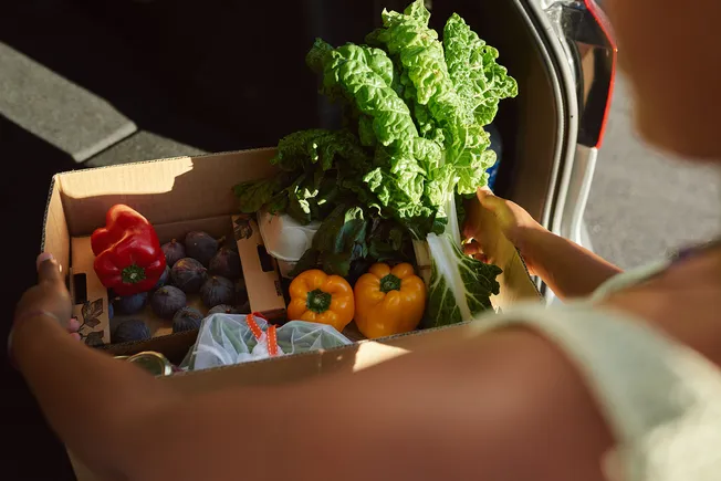 "6 Cancer-Fighting Foods: Lowering Your Risk with a Healthy Diet"