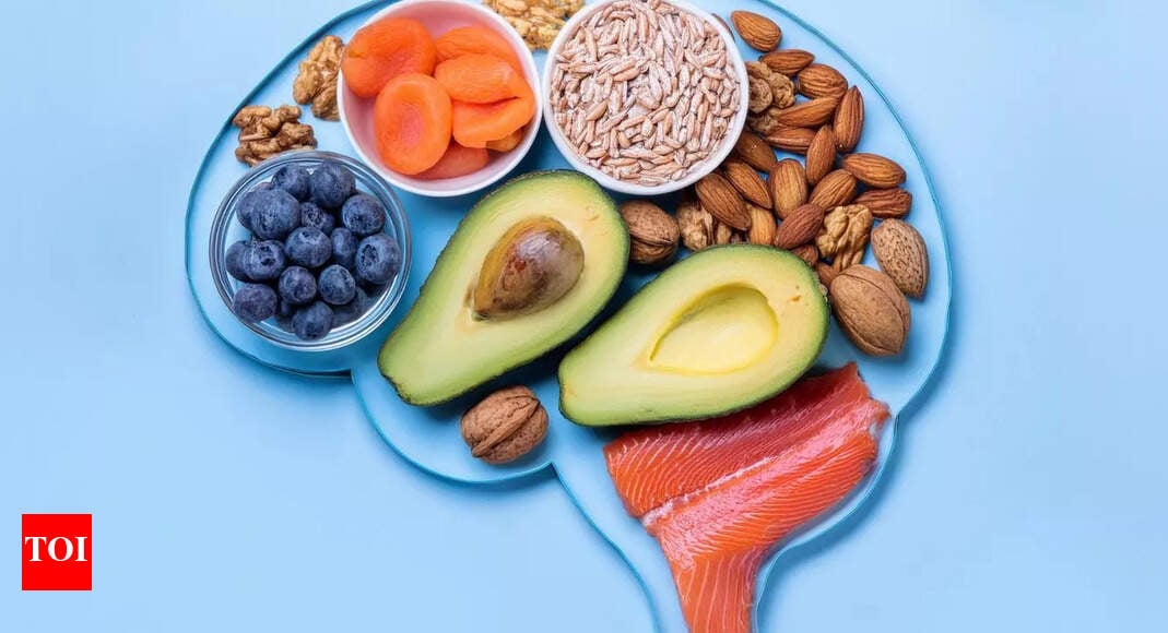 Featured image for Top Foods to Enhance Brain Health and Mental Clarity