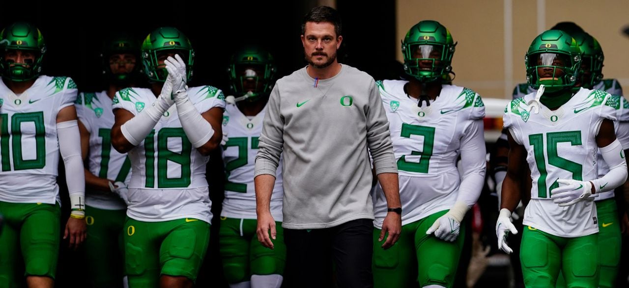 Featured image for "Fiesta Bowl Showdown: Oregon Ducks vs. Liberty Flames Odds, Predictions, and Viewing Guide"