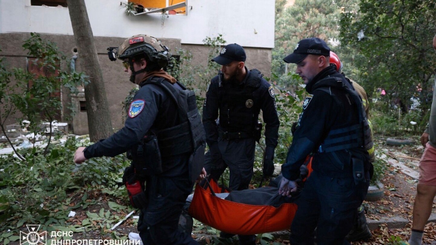 Featured image for Civilians Killed in Ukraine-Russia Clashes Amid Zelenskyy-Trump Meeting