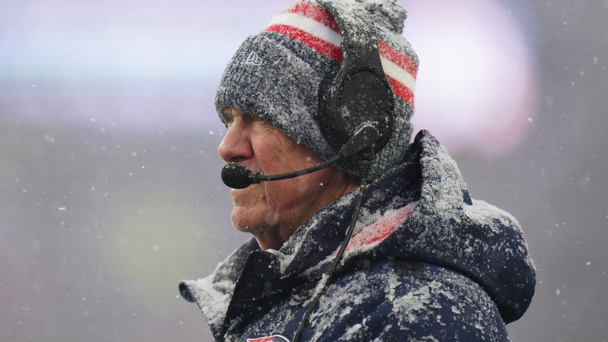 "Belichick's Next Move: Analyzing His NFL Future After Falcons' Coaching Decision"