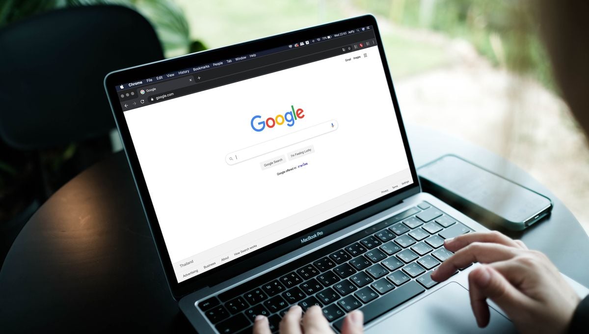 Featured image for "Study Confirms: Google Search Results Are Getting Worse"