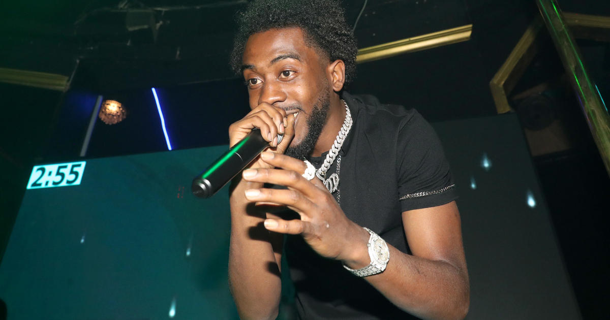 Featured image for Rapper Desiigner charged with indecent exposure for alleged plane masturbation incident.