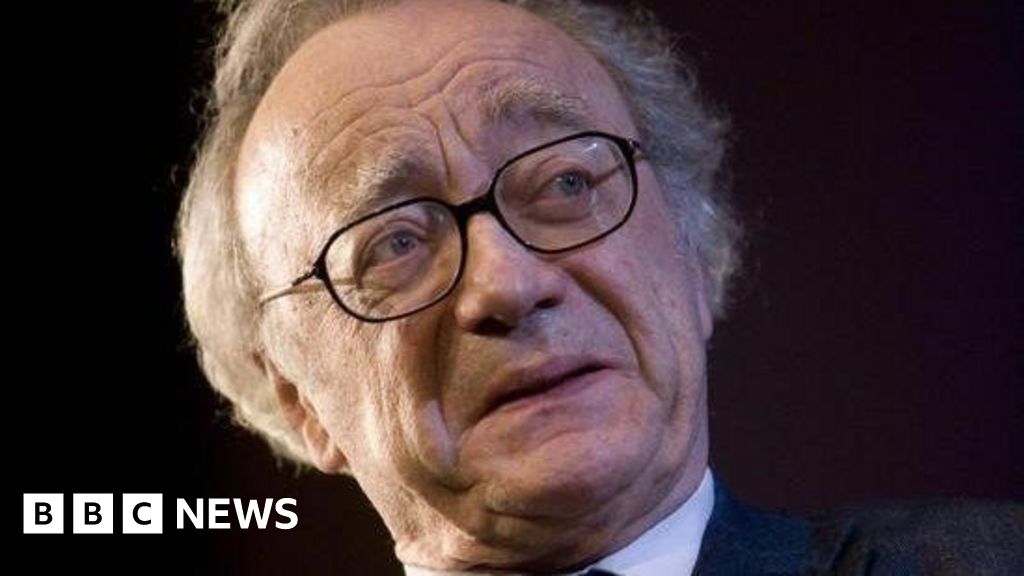 Featured image for Legendary pianist Alfred Brendel passes away at 94