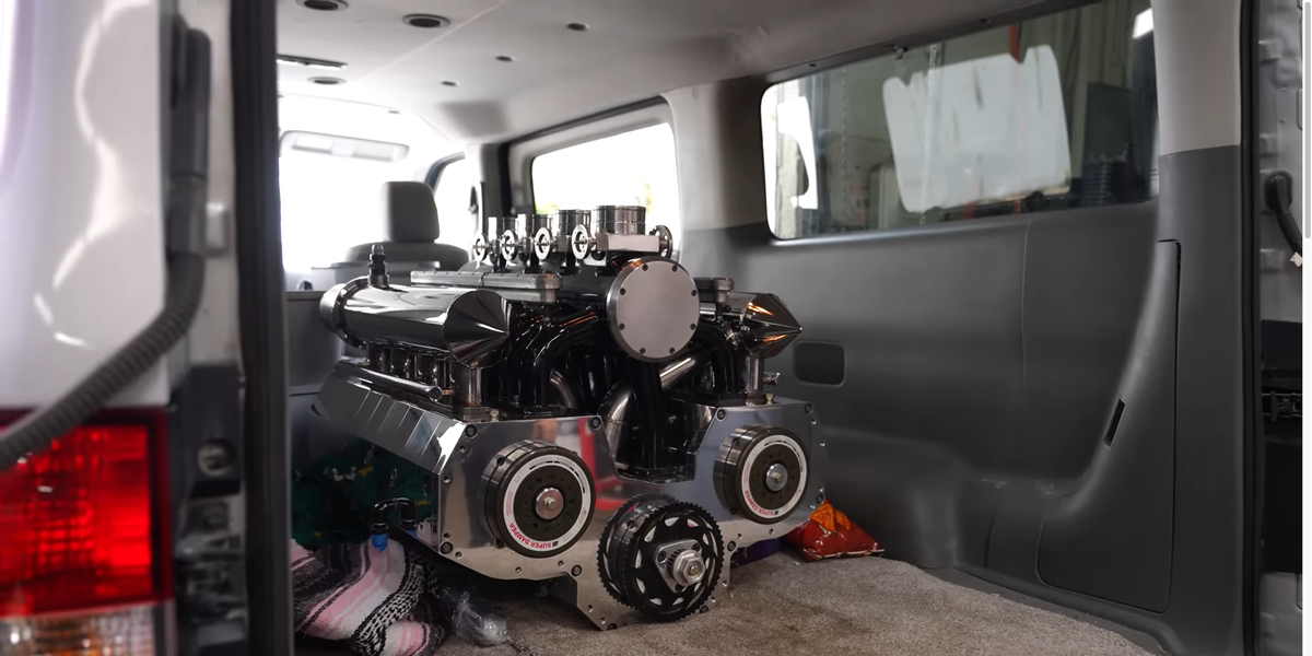 Featured image for "Revolutionary 12-Rotor Rotary Engine Unleashed"