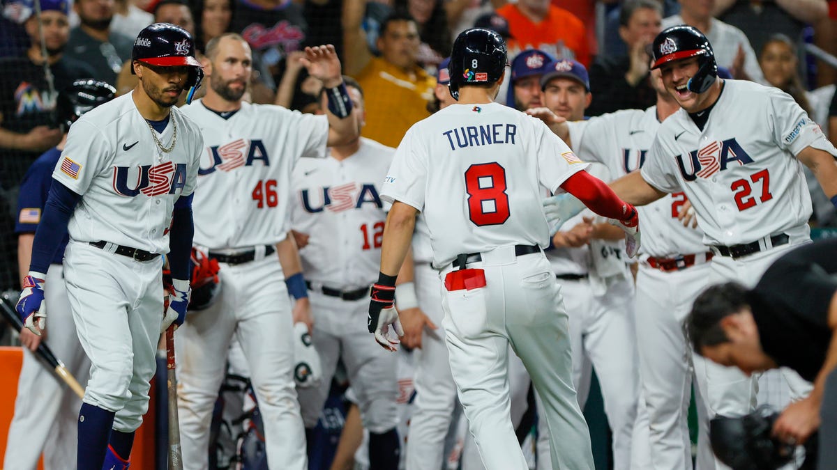Japan secures spot in WBC final against USA with dramatic ninth inning rally.