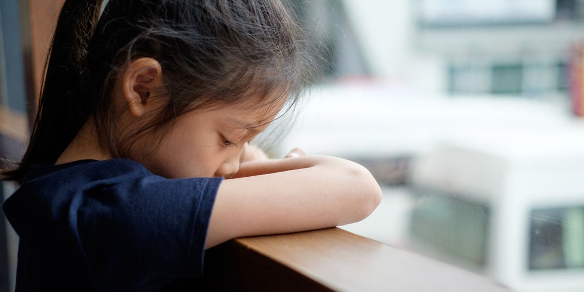 Featured image for Childhood Maltreatment Linked to Sleep Problems in Adulthood, Study Reveals