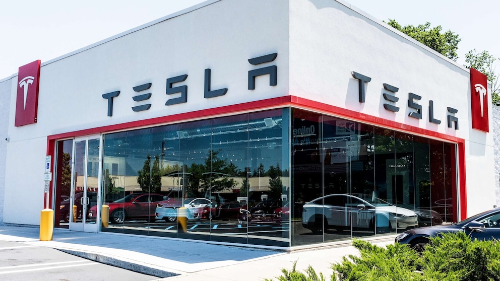 Featured image for "Tesla Faces Federal Lawsuit for Discrimination and Retaliation Against Black Employees"