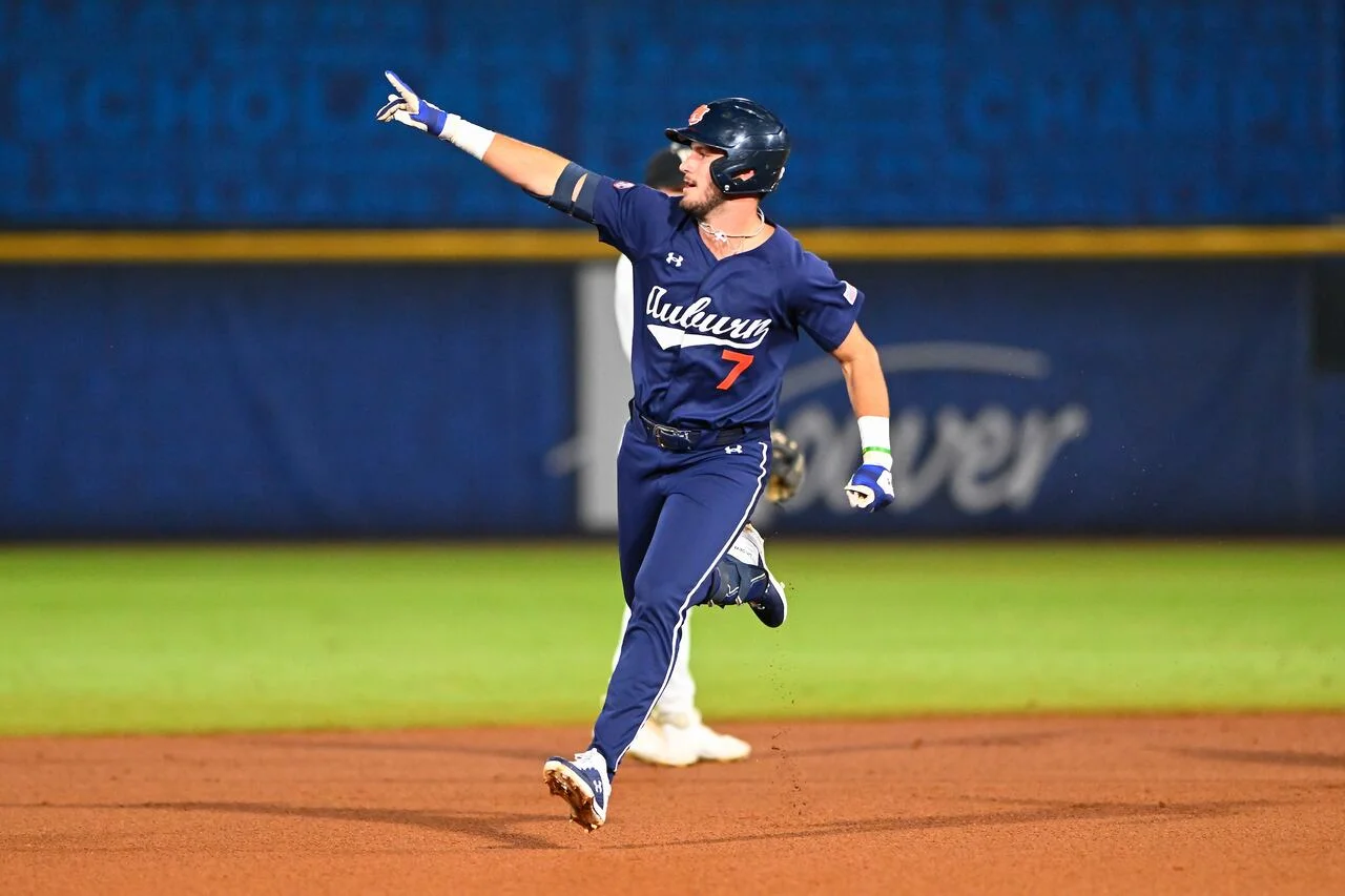 Vanderbilt narrowly defeats Auburn in SEC Tournament second round.