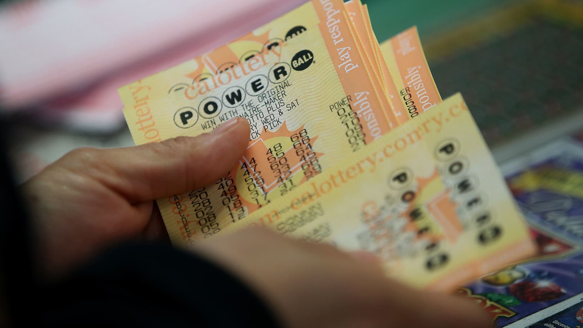 Featured image for "Powerball Jackpot Soars to $1.6 Billion as Lottery App Usage Surges"