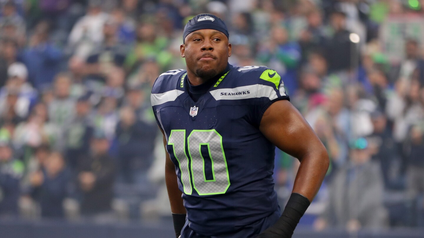 Featured image for Seahawks' Nwosu Returns, Criticizes 'Dirty' Play After Injury