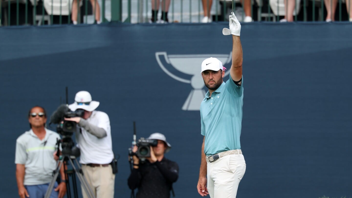 Featured image for Scheffler's comeback at BMW echoes Tiger Woods' legendary moments
