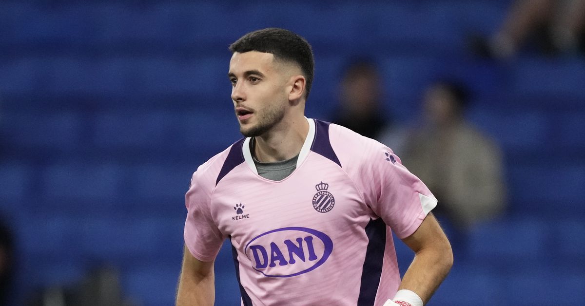 Featured image for Barcelona Nears Major Transfer as Arsenal's Deal Faces Delay