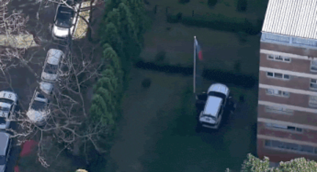 Man Arrested After Crashing Car Into Russian Consulate in Sydney