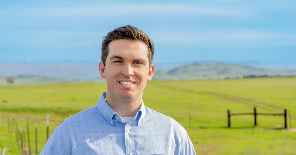 Featured image for "Democrat front-runner suspends campaign for McCarthy's seat, Fong's run declared improper"